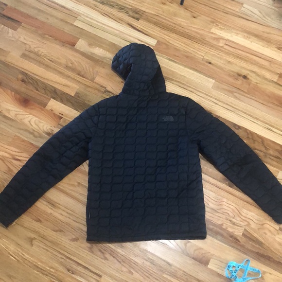 The North Face Men’s ThermoBall™ Eco Hoodie Black Hooded Jacket - Picture 8 of 16